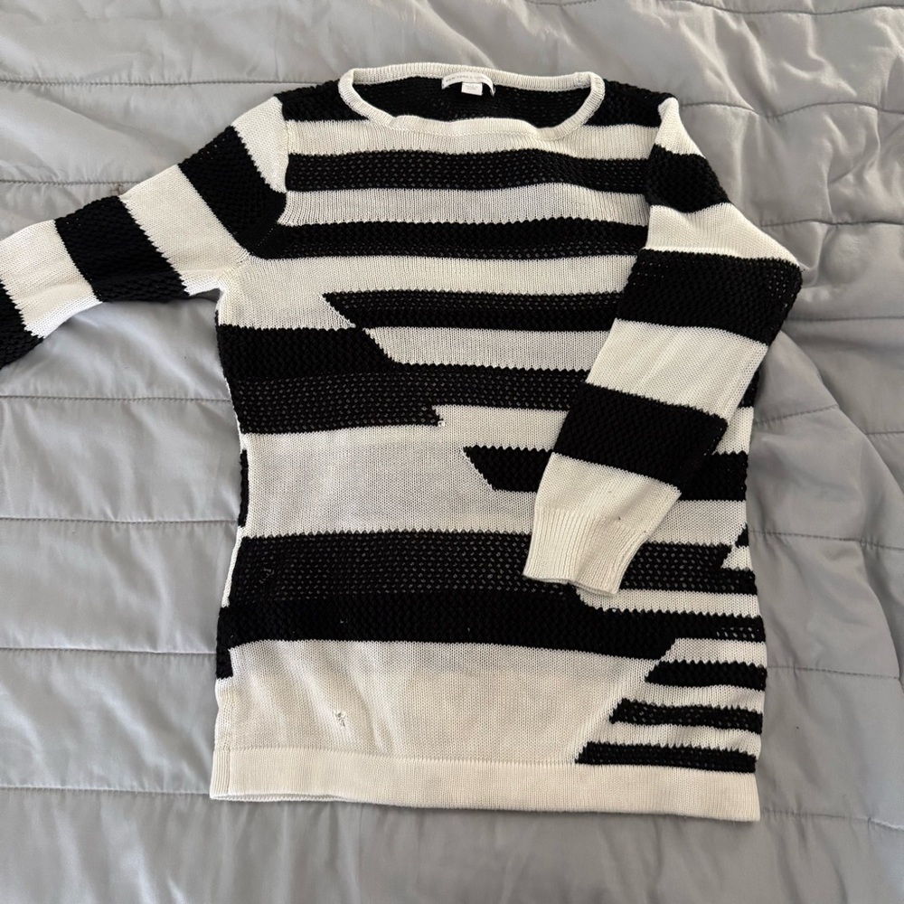 Black and White Geometric Striped Sweater